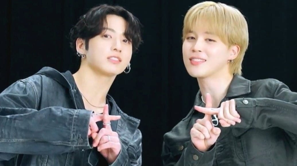 Idols Flash Playful Hand Gestures in Fan-Favorite Moments